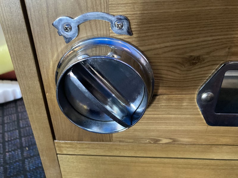 HOLDEN FlipBall Machine > Coin Operated Carousel 2