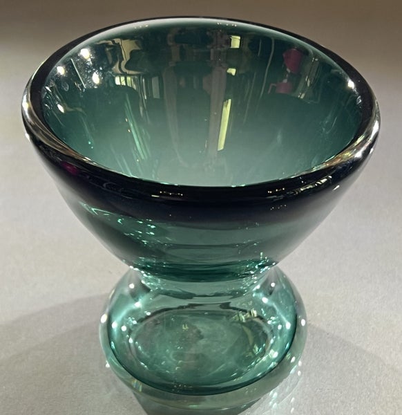 Keith Grinter (NZ) Art Glass Vase, 2005 Carousel 2