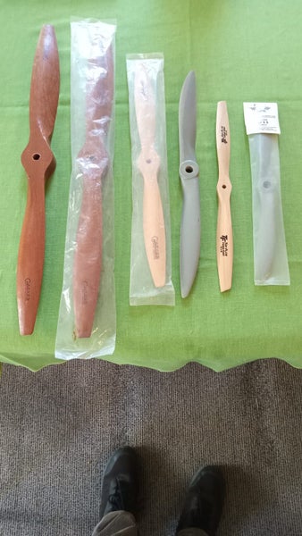 6 PROPS Carvon, APC, Top Flite. Carousel 2
