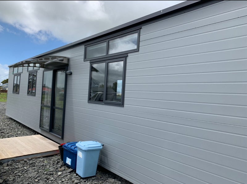 2 Bed tiny home must go ASAP Carousel 13