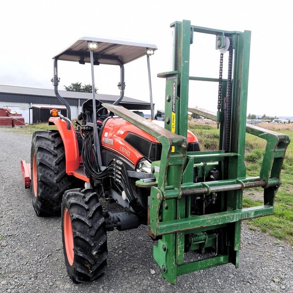 KUBOTA L5740 4WD 2016 low hours with forklift62989794477698113