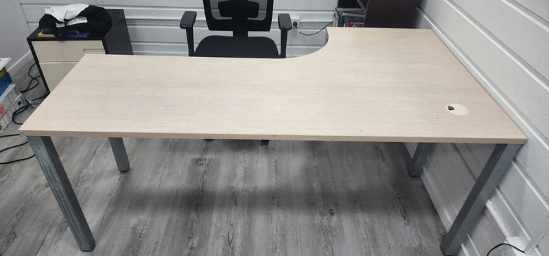 Office Table Carousel 1