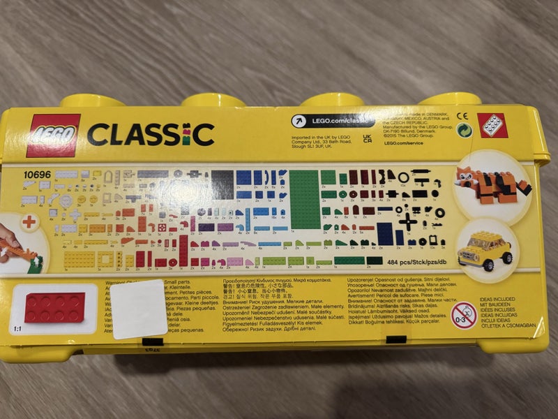 $1 Reserve LEGO Classic: Medium Creative Brick Box (10696) NEW Carousel 3