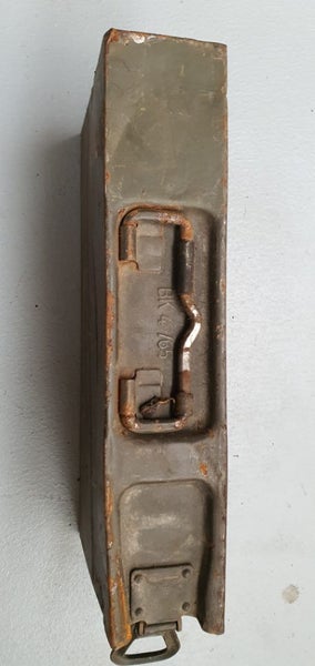 German MG3 ammunition can Carousel 2