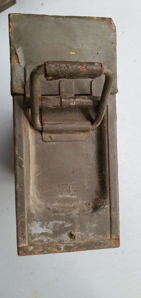 German MG3 ammunition can Carousel 8