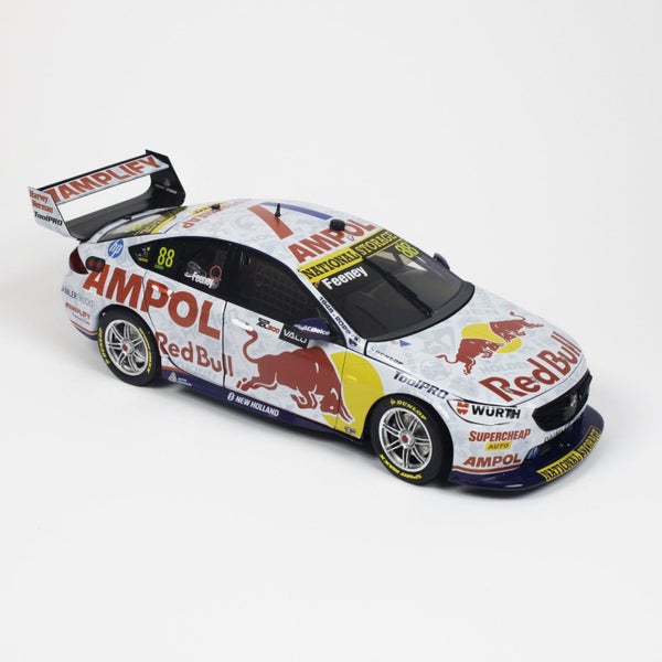 Biante B-18H22Y 1/18 Holden ZB Commodore- #88 Feeney Carousel 2