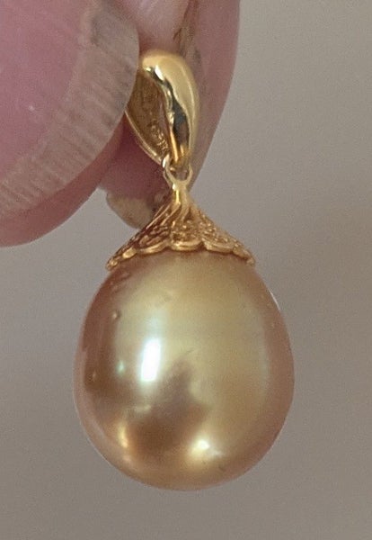 10.7 x 12mm Natural Deep Golden Philippines Pearl Pendant Carousel 10