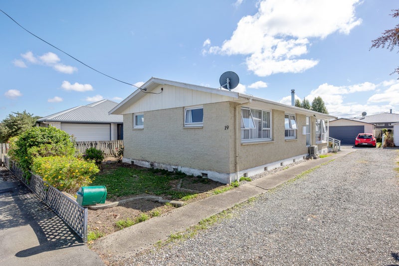 Image 1 of 21