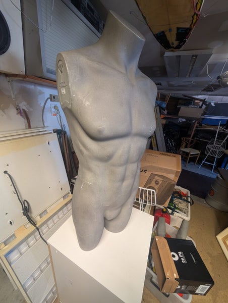 Katmandu mannequin torso (male) Carousel 1