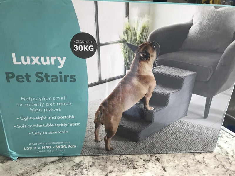 Luxurious Pet stairs with cute paw print Carousel 1