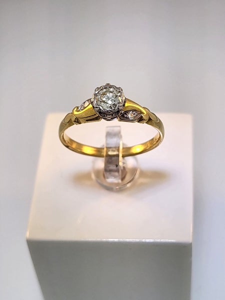 Estate Diamond Solitaire Ring + Valuation Carousel 1