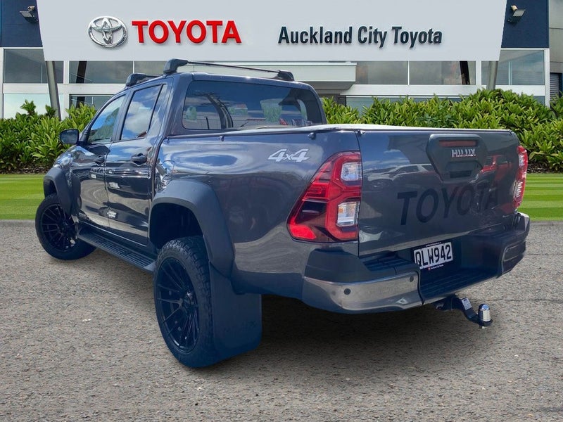 2024 Toyota Hilux SR5 Cruiser 2.8 Ltr Turbo Die...62865831788674112