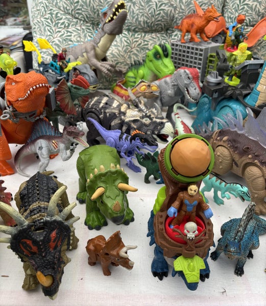 Fisher Price +other Big Brands ••” DINOSAURS”My Huge Collection 12x with Sounds Carousel 2