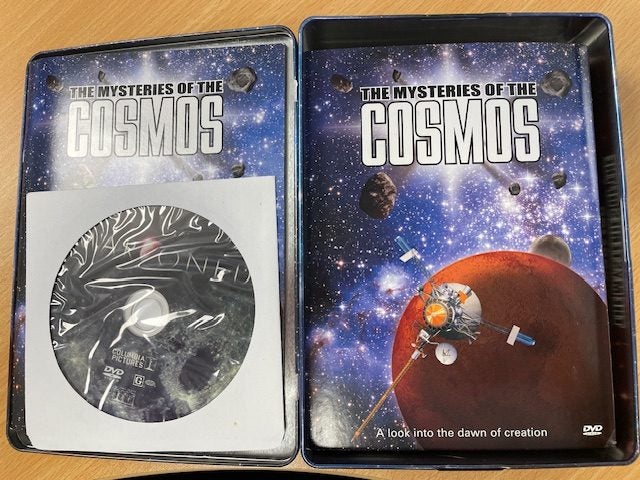 Mysteries of the Cosmos in presentation TIN Carousel 2