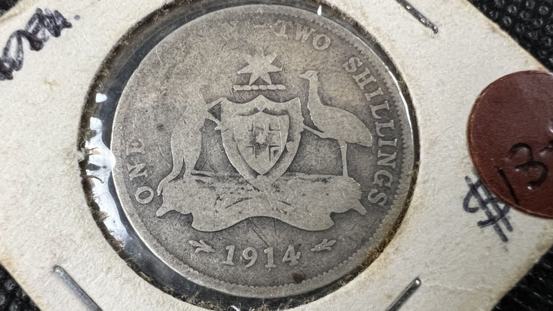 1914-L Australian One Florin Silver Coin - Harder Date - Lot E70 Carousel 1
