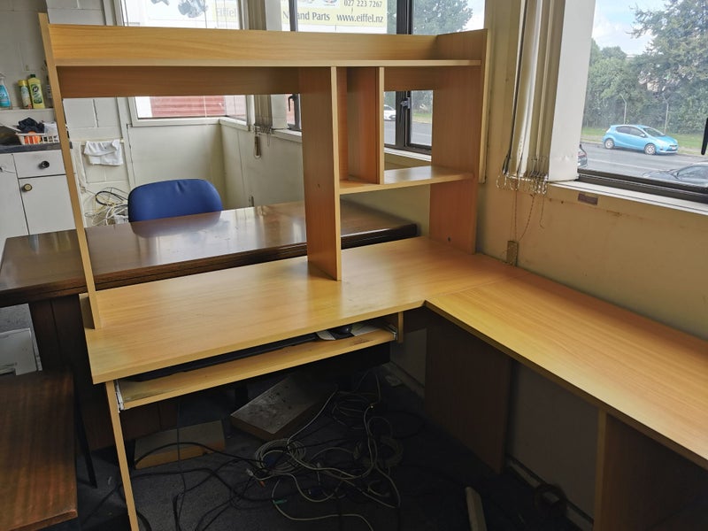 Corner Computer Desk Carousel 1
