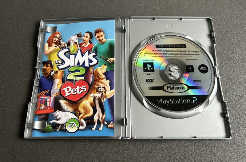 The Sims 2 Pets - PS2 - Complete Carousel 2