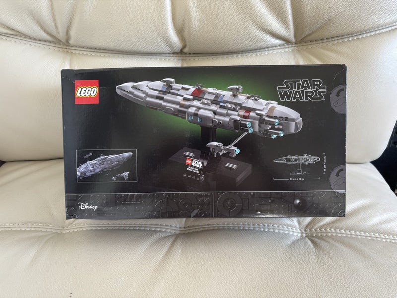 $1 Reserve LEGO Star Wars 75405 - Home One Starcruiser ~NEW! Ping Available~ Carousel 2