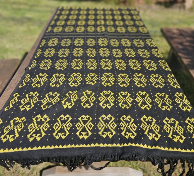 Wonderful vintage Thai woven wrap Carousel 2
