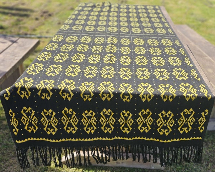 Wonderful vintage Thai woven wrap Carousel 1