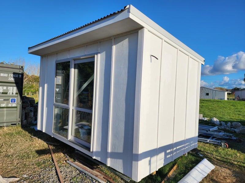 Cabin / Sleep-out - Steel Frame Kitset 4.0m x 2.4m Carousel 3