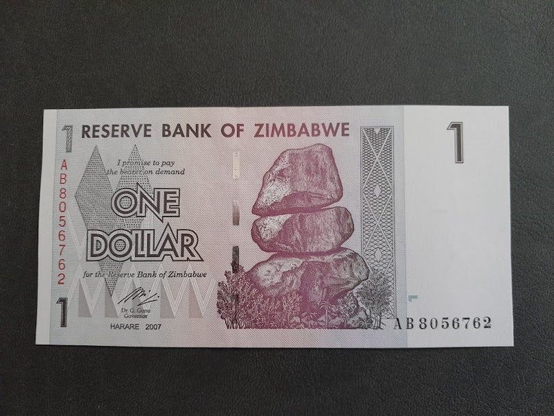 Zimbabwe $1 UNC 2007 Carousel 1