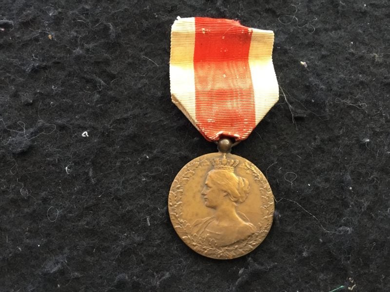 WW1 Belgium 1914-18 medal Carousel 1