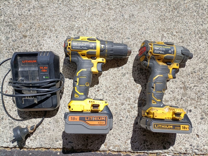Stanley fatmax brushless drill and impact driver kit Carousel 2