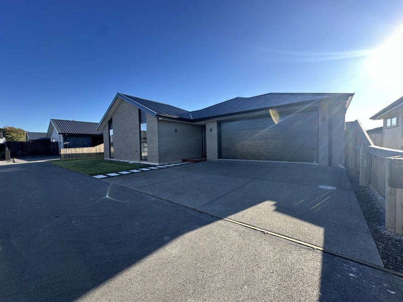 Image 1 of 21