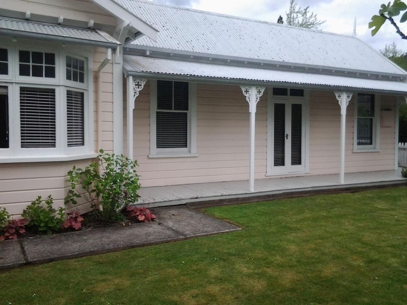 Image 1 of 8