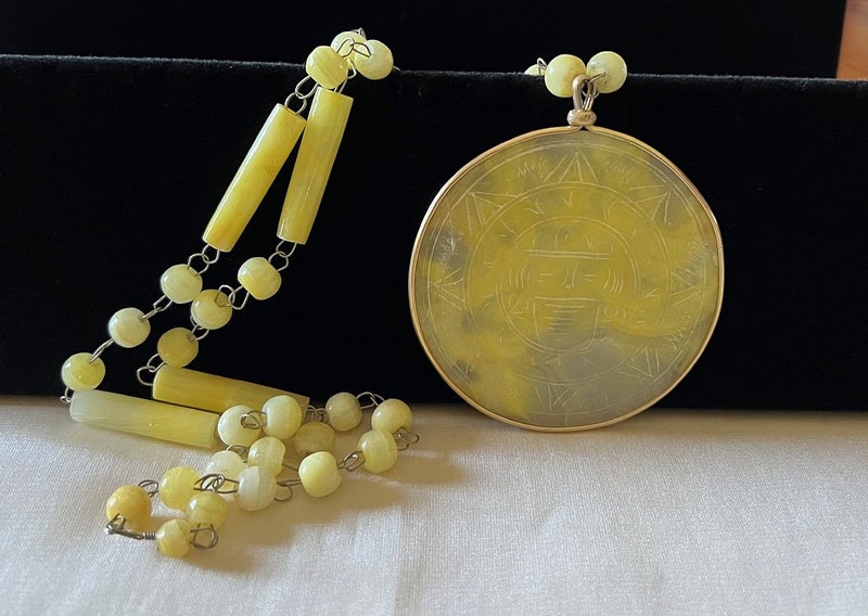 c1990s Long Vintage Mexican Aztec Yellow Onyx Agate or Howlite Beads Necklace Carousel 1