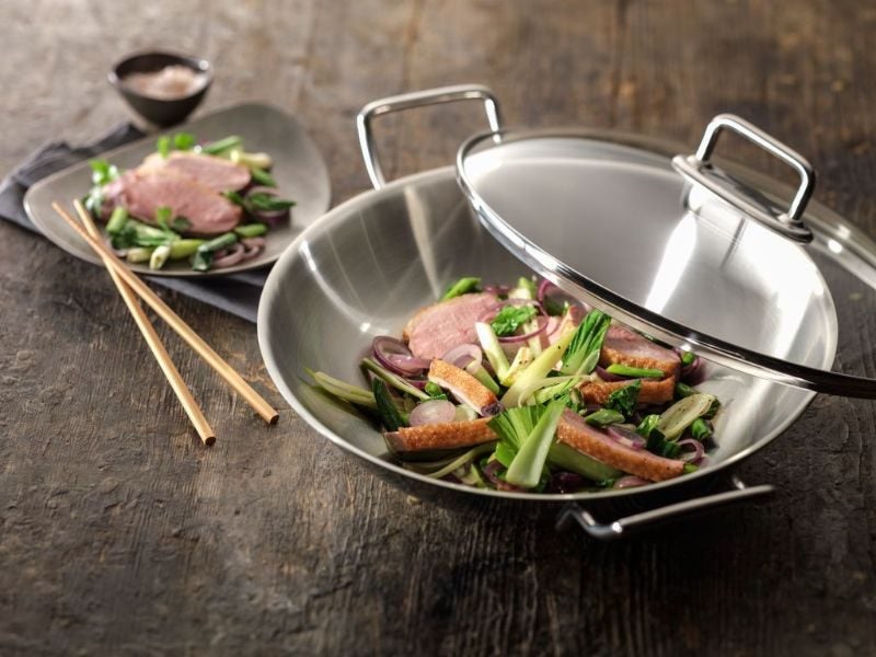 Wok - Zwilling Uncoated with Lid (32cm) Carousel 2