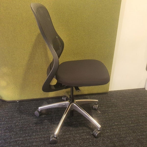 Knoll Office Chair, Belite 2021 Model Carousel 3