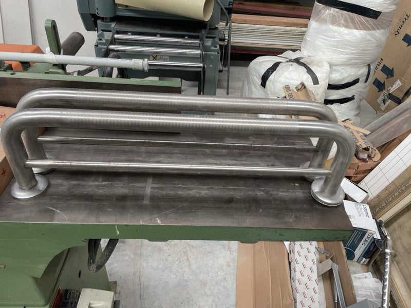 Grabrail / towel holder Carousel 1