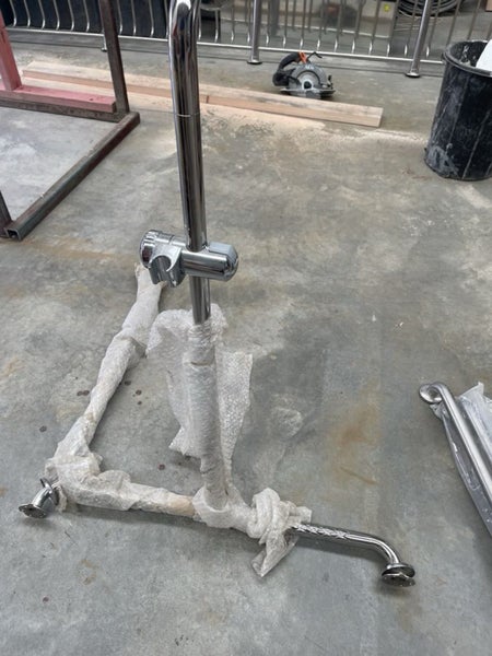 Grabrail and shower rail combo 820 x 820 SS Carousel 2