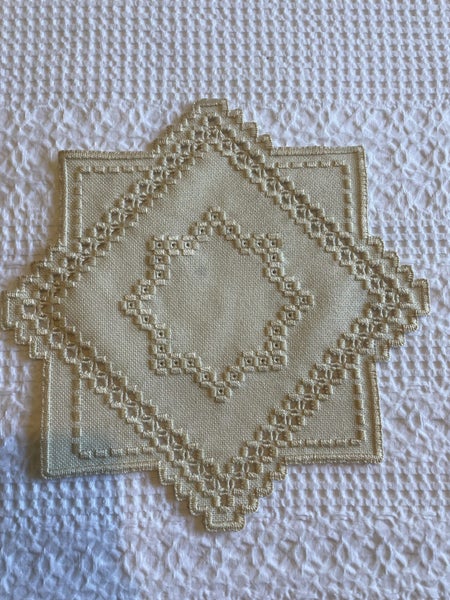 A beautifully made creamy yellow HARDANGER dresser cloth Carousel 1