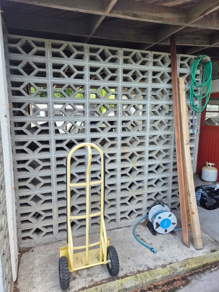 253 Breeze cinder blocks Carousel 2