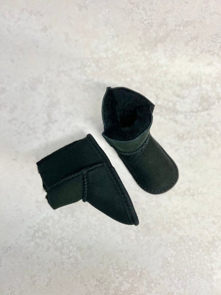 SALE! Mini Uggs - Black Carousel 2