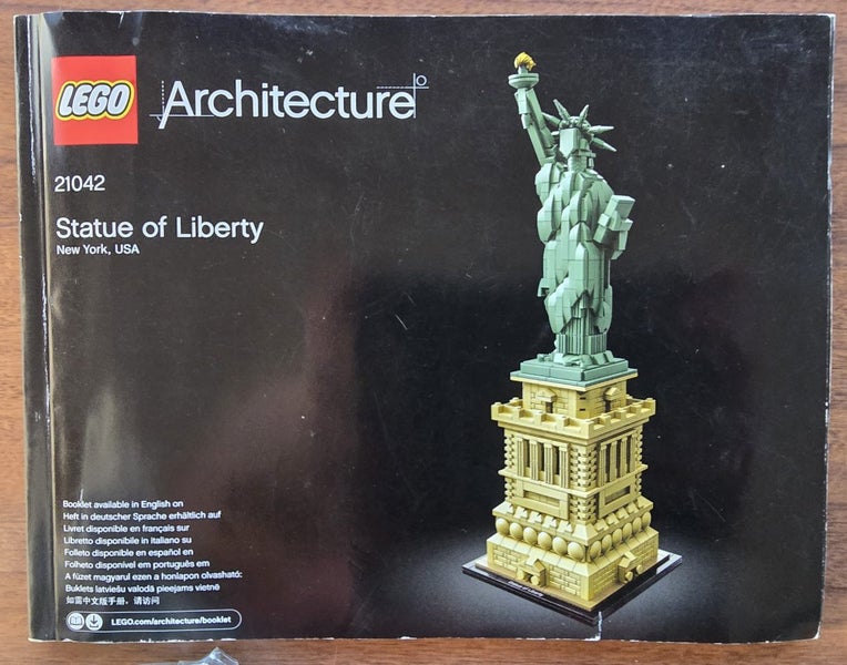 Lego Architecture 21042 - Statue of Liberty Carousel 1
