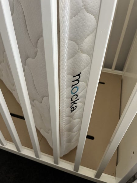 MOCKA Cot Carousel 1