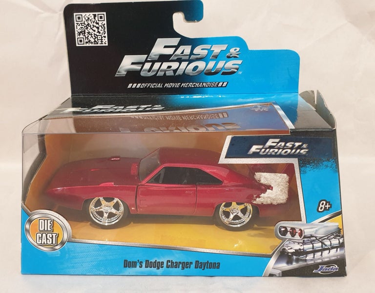 JADA FAST AND FURIOUS DOMS DODGE CHARGER DAYTONA 1:32 SCALE MOVIE CAR MINT BOXED Carousel 1