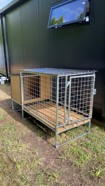 Dog kennels and runs62863236967042112