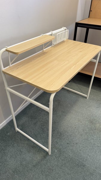 IBEE DESK Carousel 2