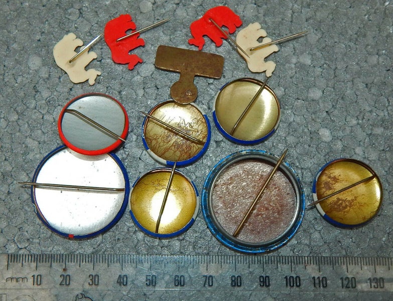 George WALLACE, Le May, McGovern, & Dewey VARIOUS Political PIN BACKS Pogs Pins Carousel 5