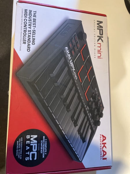 Akamai MPK mini Black Carousel 1