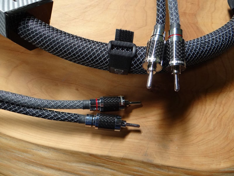 HiDiamond Reference Speaker 10 3.0 mtr cable Carousel 2