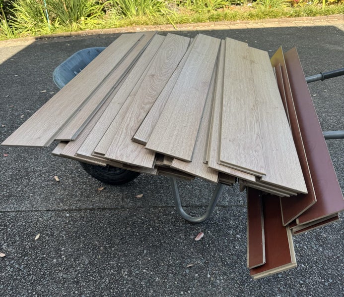 Light oak laminate flooring Carousel 3