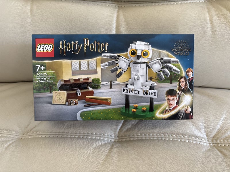 $1 Reserve LEGO Harry Potter 76425 - Hedwig at 4 Privet Drive ~NEW~! Carousel 1