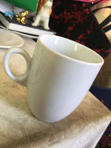 COFFEE MUG ESSENTIAL COFFEE..LOOK AND READ Carousel 2