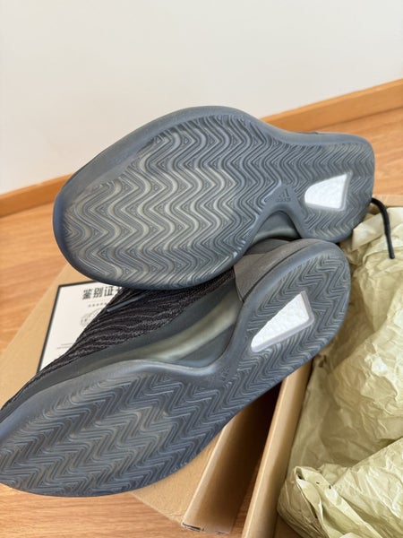 Adidas YZY Yeezy QNTM “Onyx” – Brand New US8.5 Carousel 5
